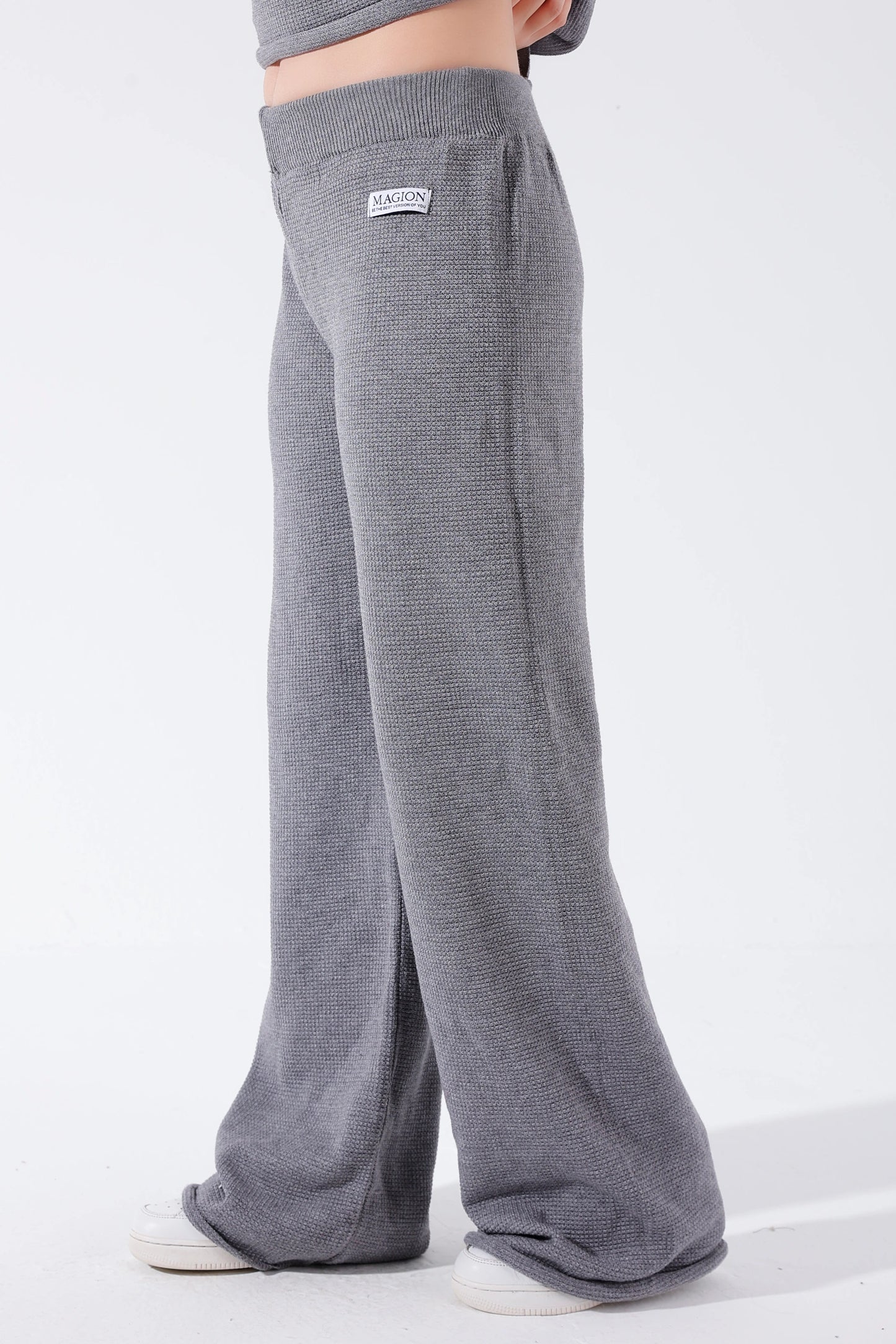 Gray knitted pants