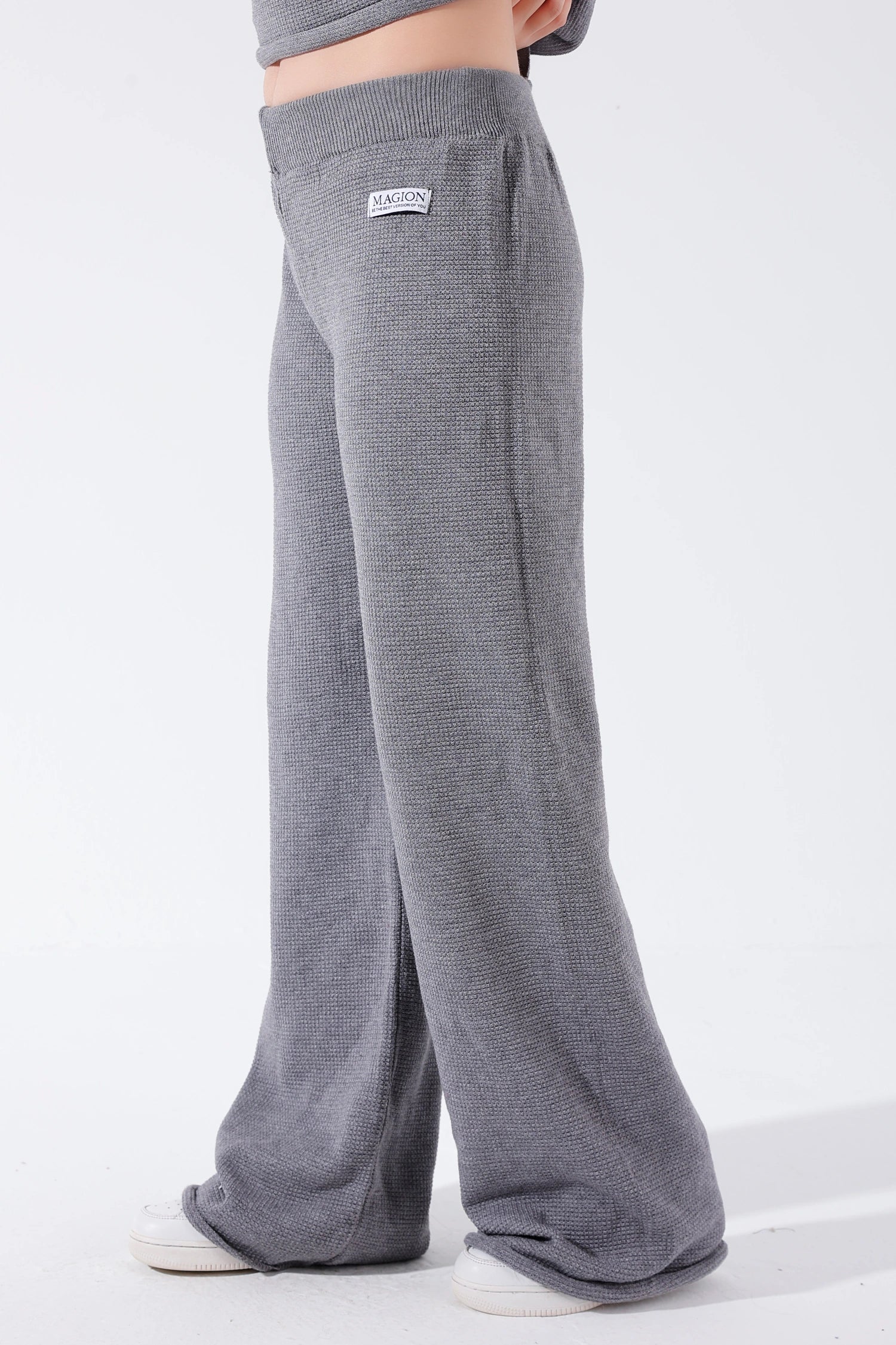 Gray knitted pants