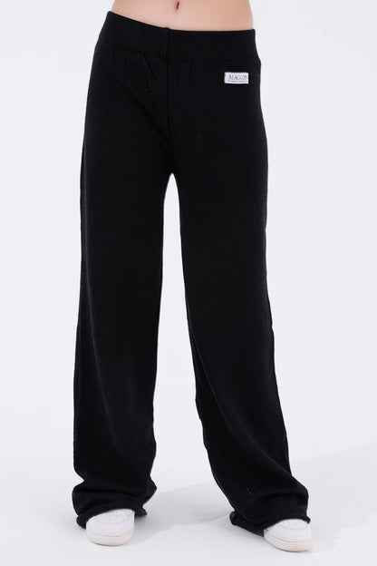 Black knitted pants